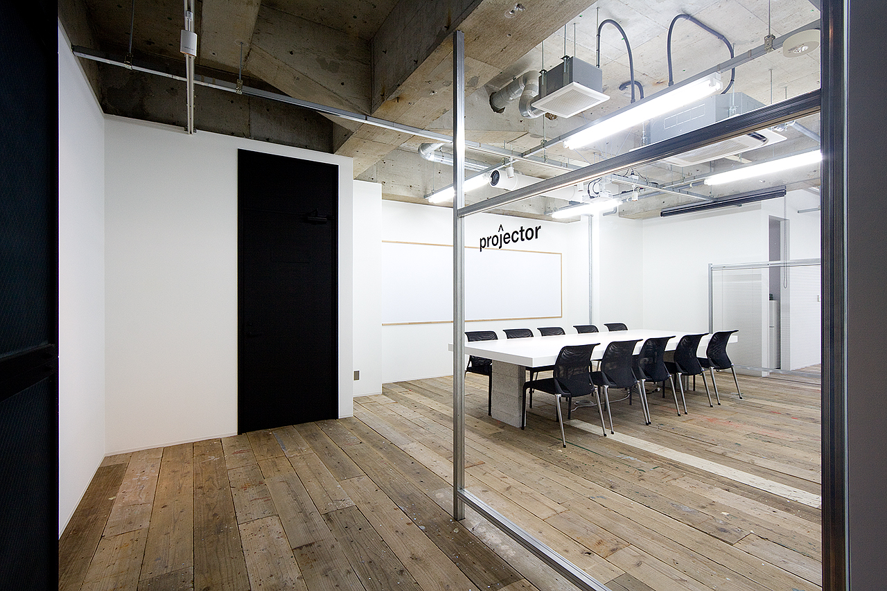 Projector inc. Office-image2